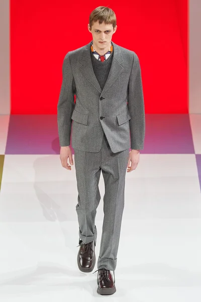Look 5